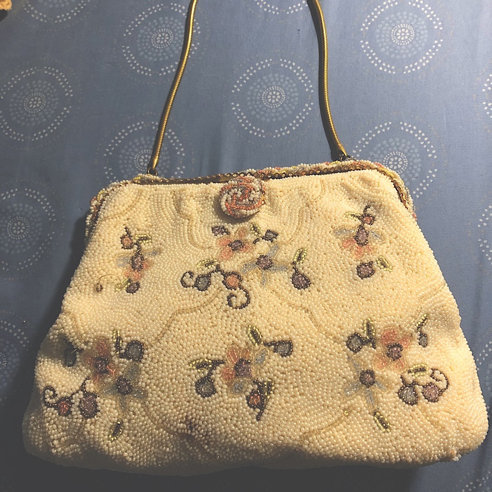 Vintage Designer Helene Dale Beaded Clutch.